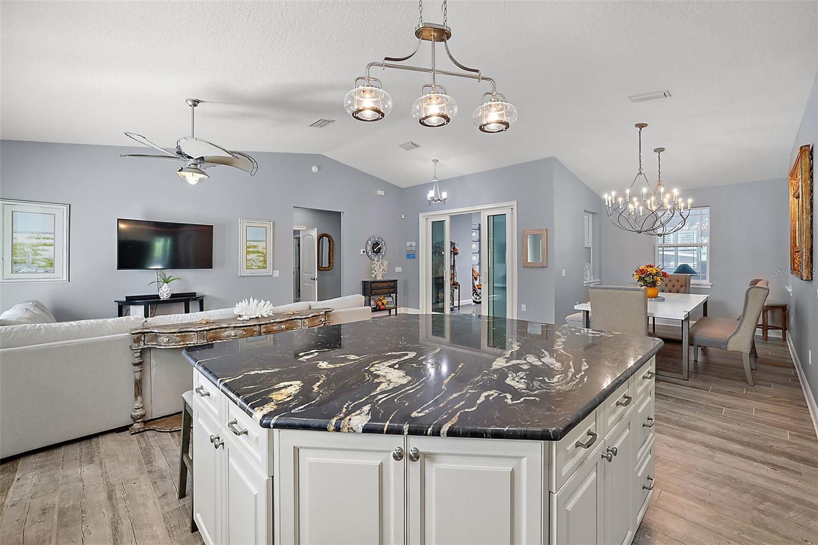 GLENNS COVE ADD 01 - Residential