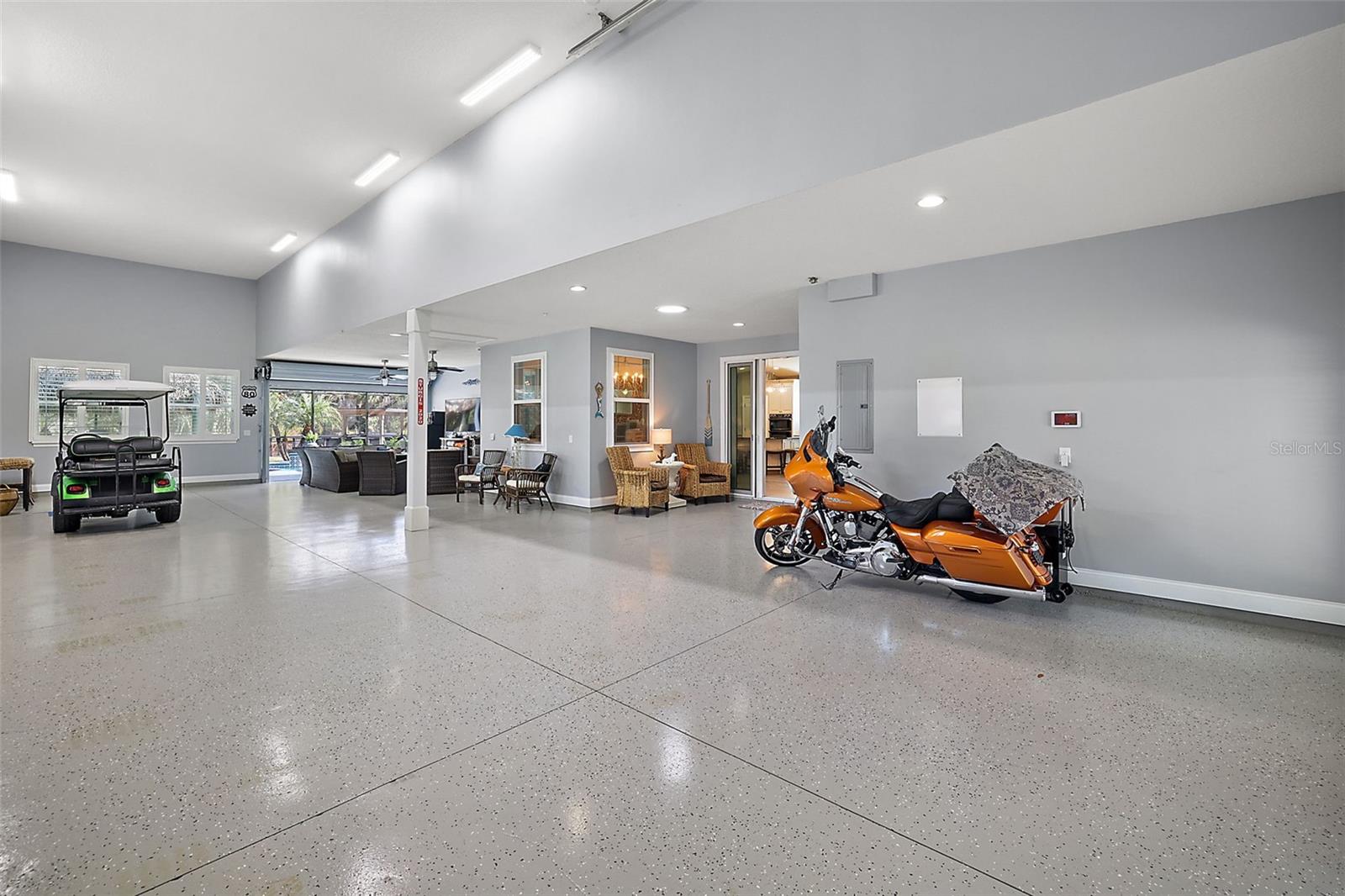 GLENNS COVE ADD 01 - Residential