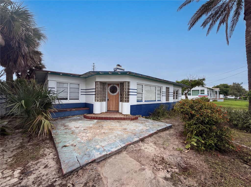 Photo of 370 Hartford Avenue, Daytona Beach, FL 32118 (MLS # O6432547)