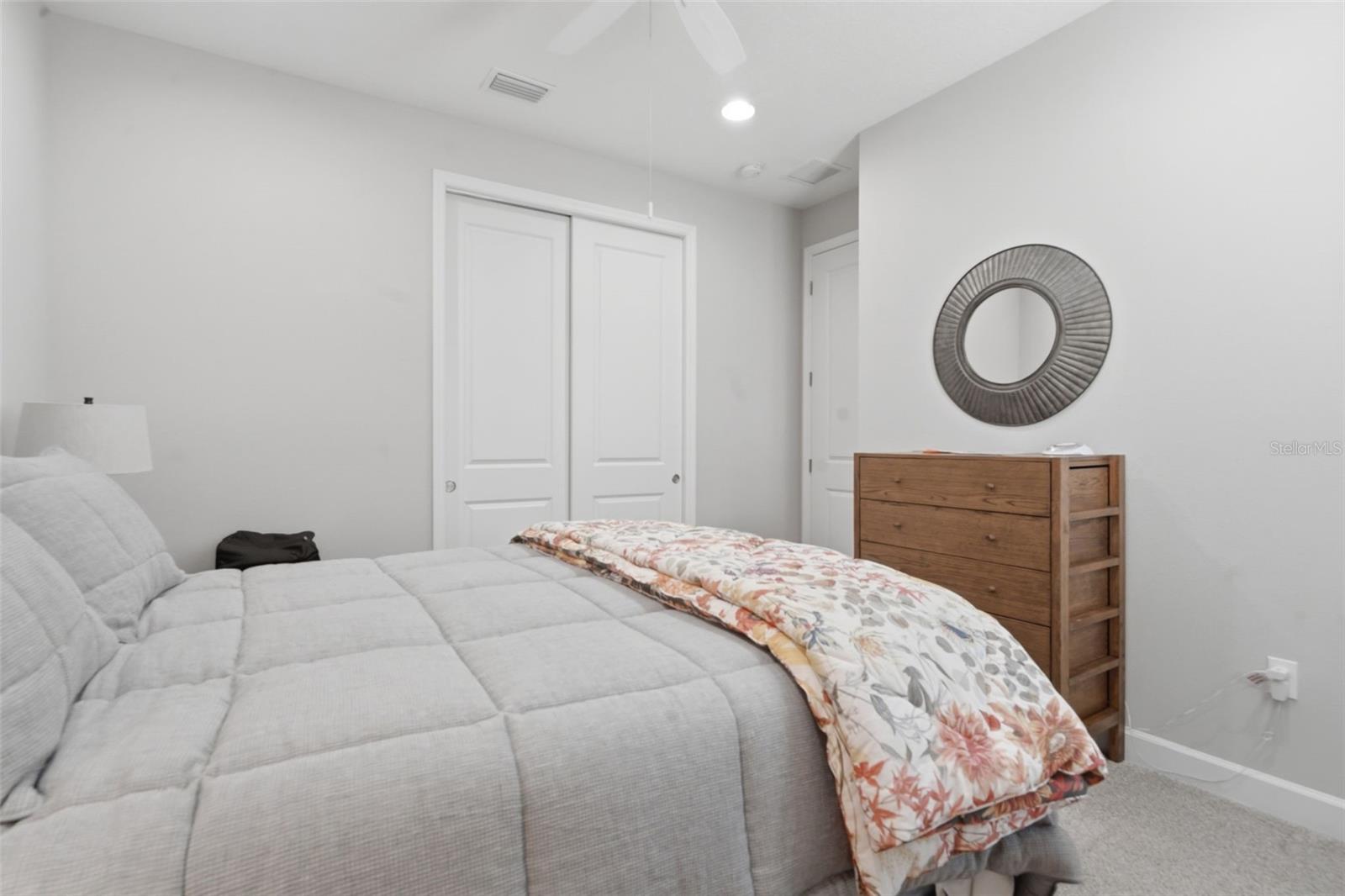 VICTORIA GARDENS MODEL CENTER - Residential