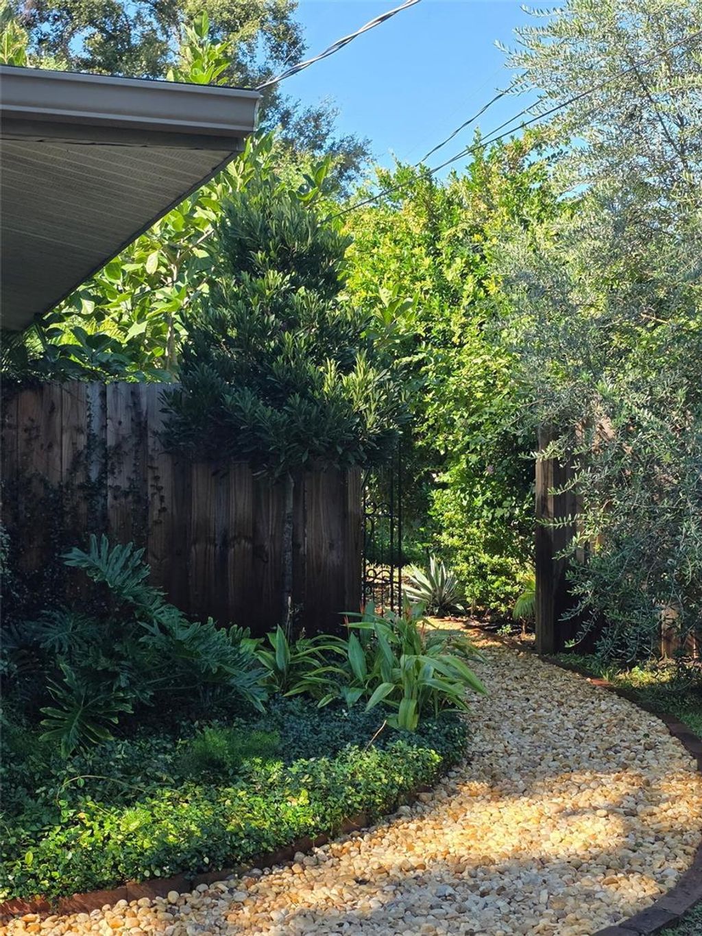 Photo of 4718 Crystal Avenue, Sarasota, FL 34231 (MLS # O6396425)