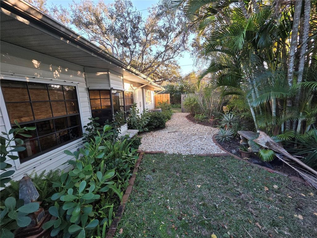 Photo of 4718 Crystal Avenue, Sarasota, FL 34231 (MLS # O6396425)