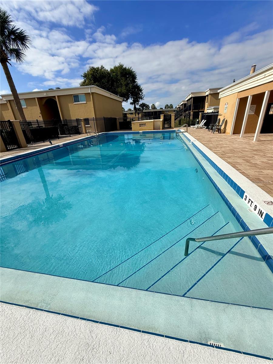 ASHWOOD CONDO - Residential