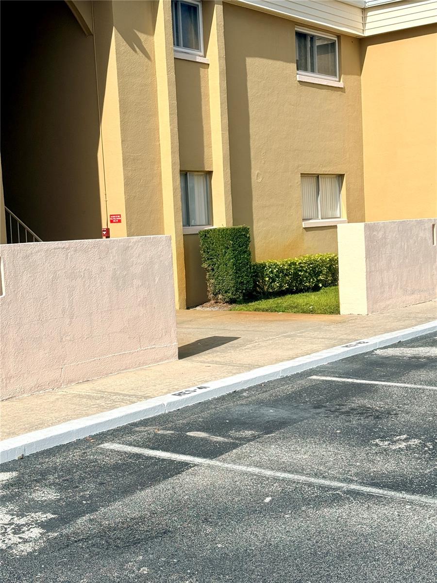 ASHWOOD CONDO - Residential