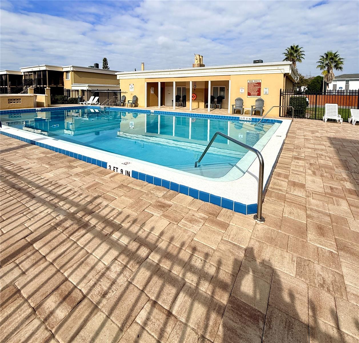 ASHWOOD CONDO - Residential