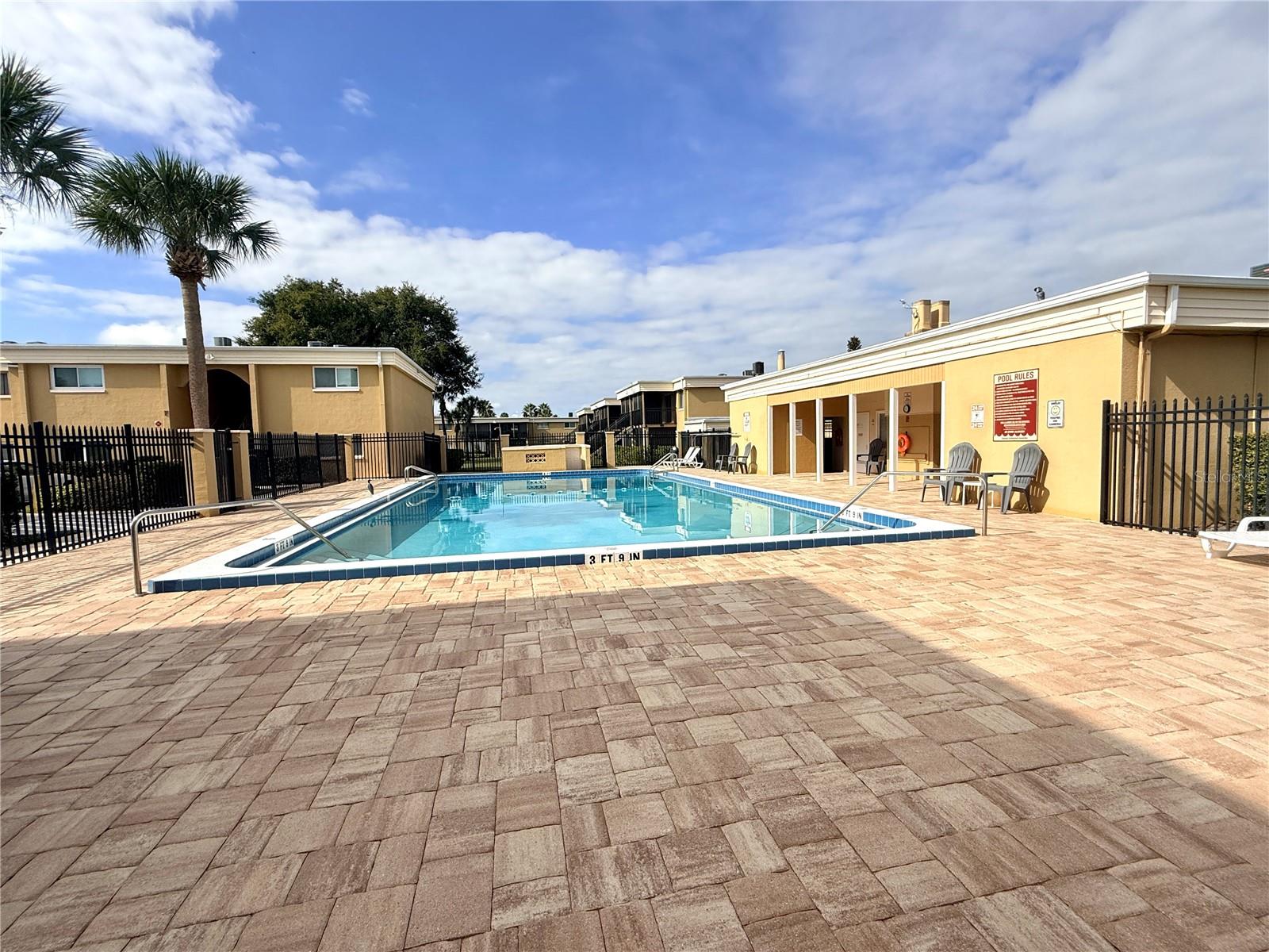 ASHWOOD CONDO - Residential