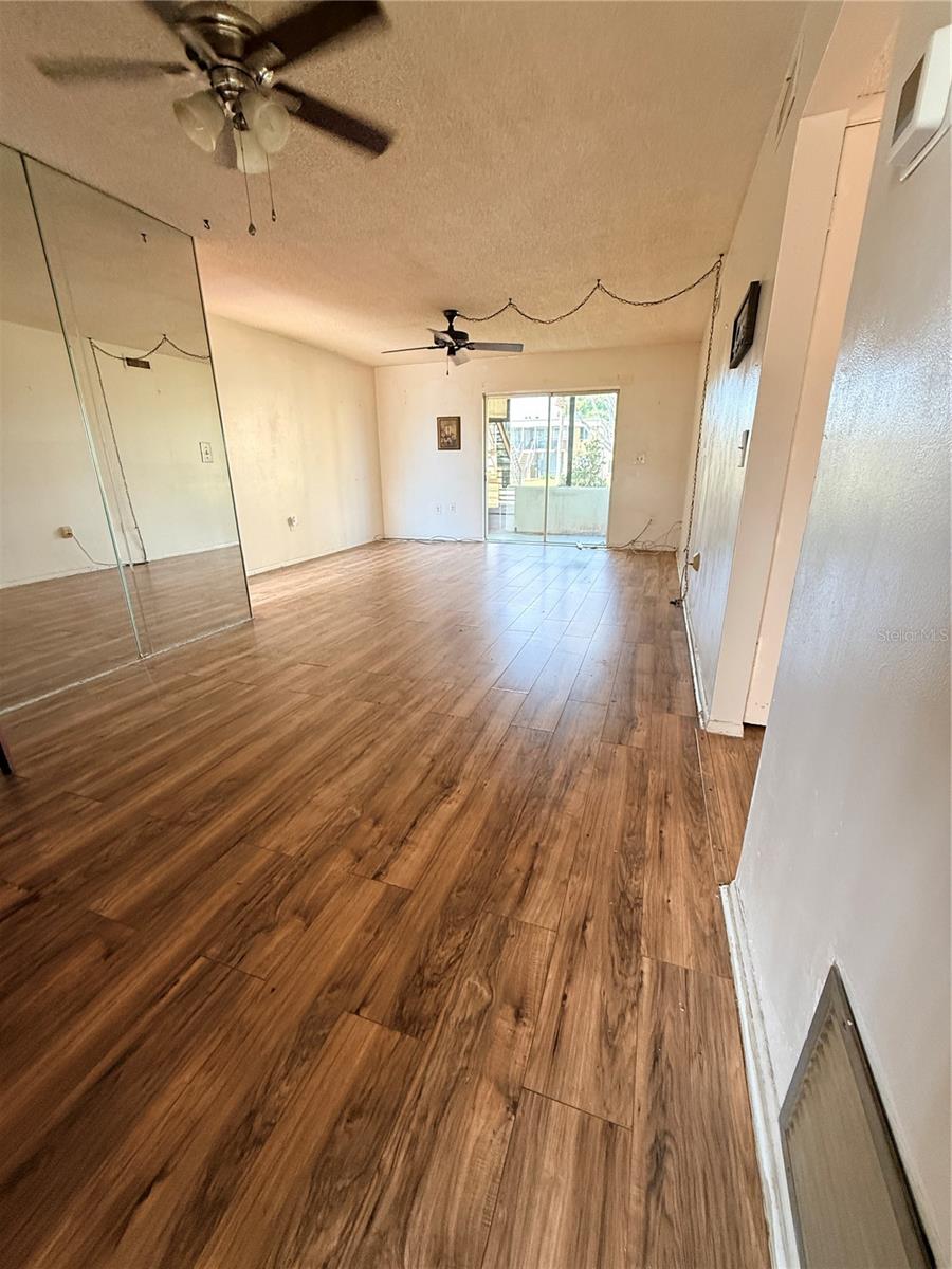 ASHWOOD CONDO - Residential