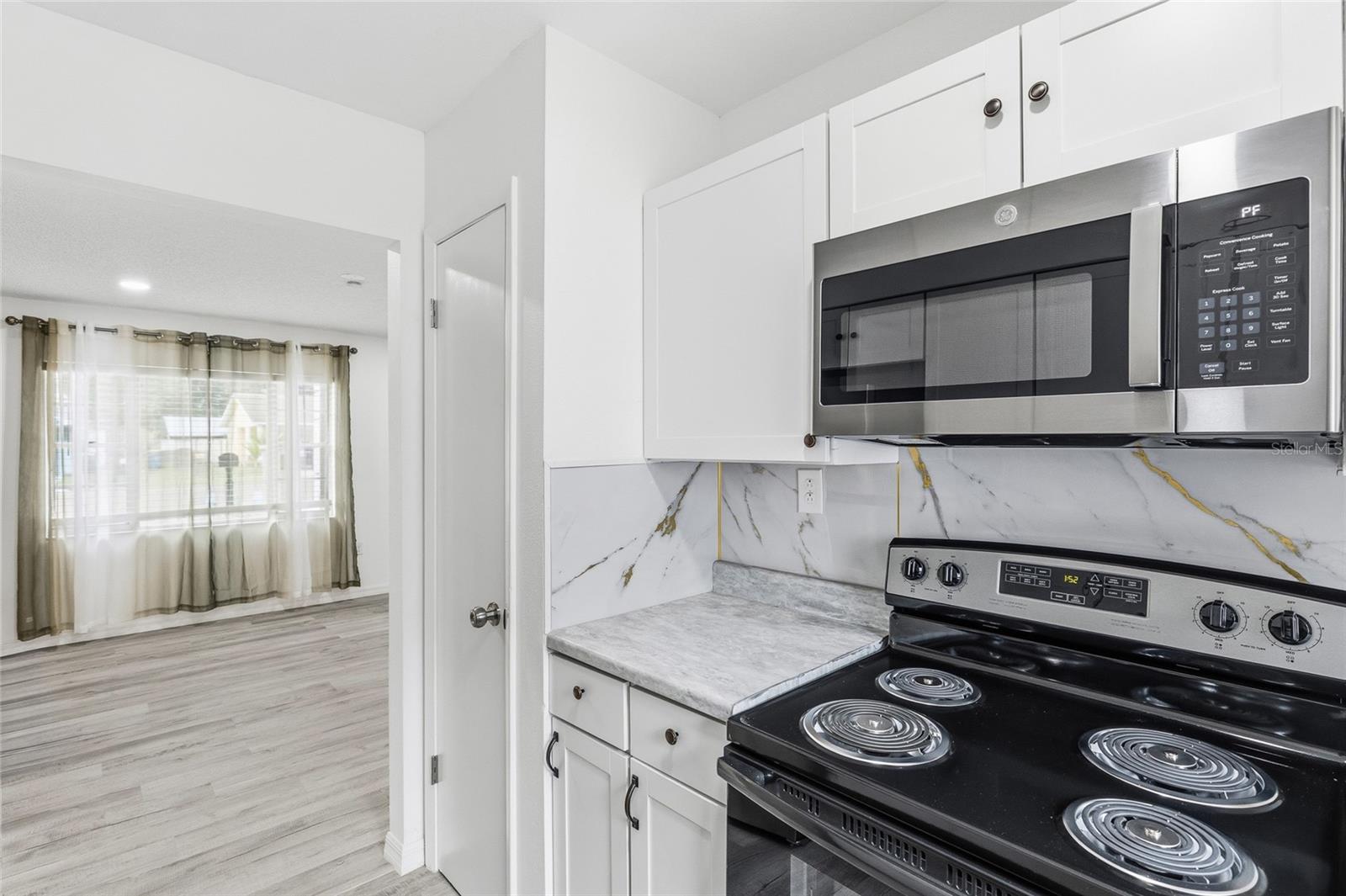 VALENCIA HILLS SUB - Residential