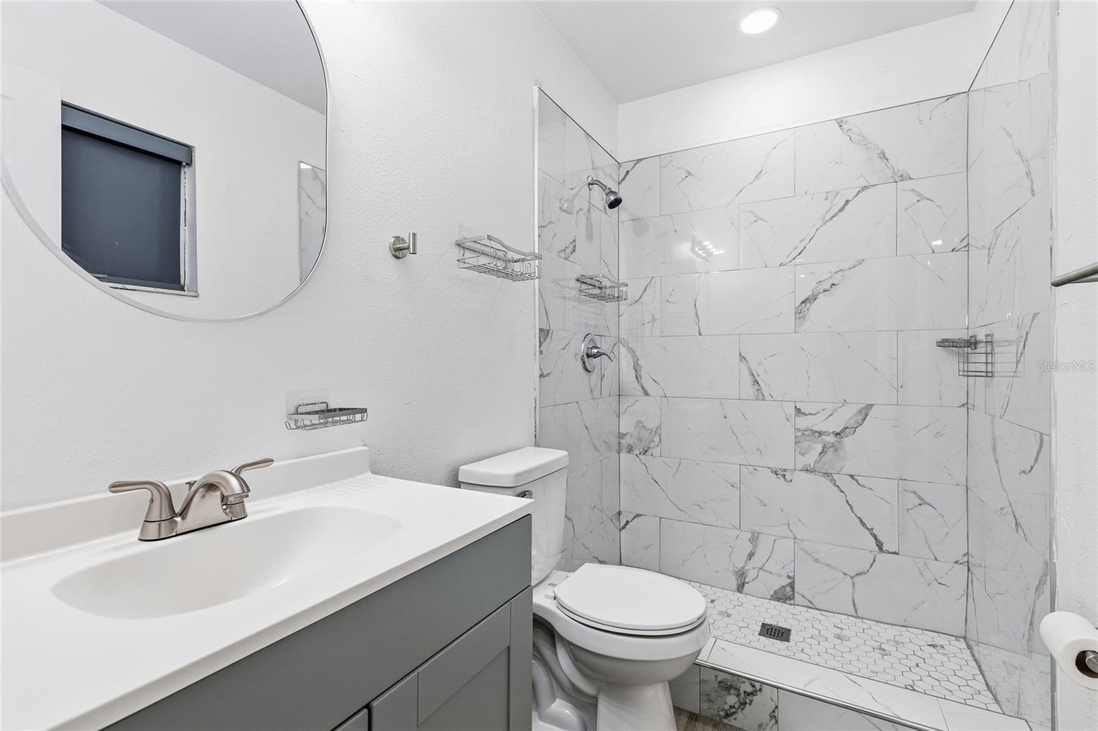 VALENCIA HILLS SUB - Residential