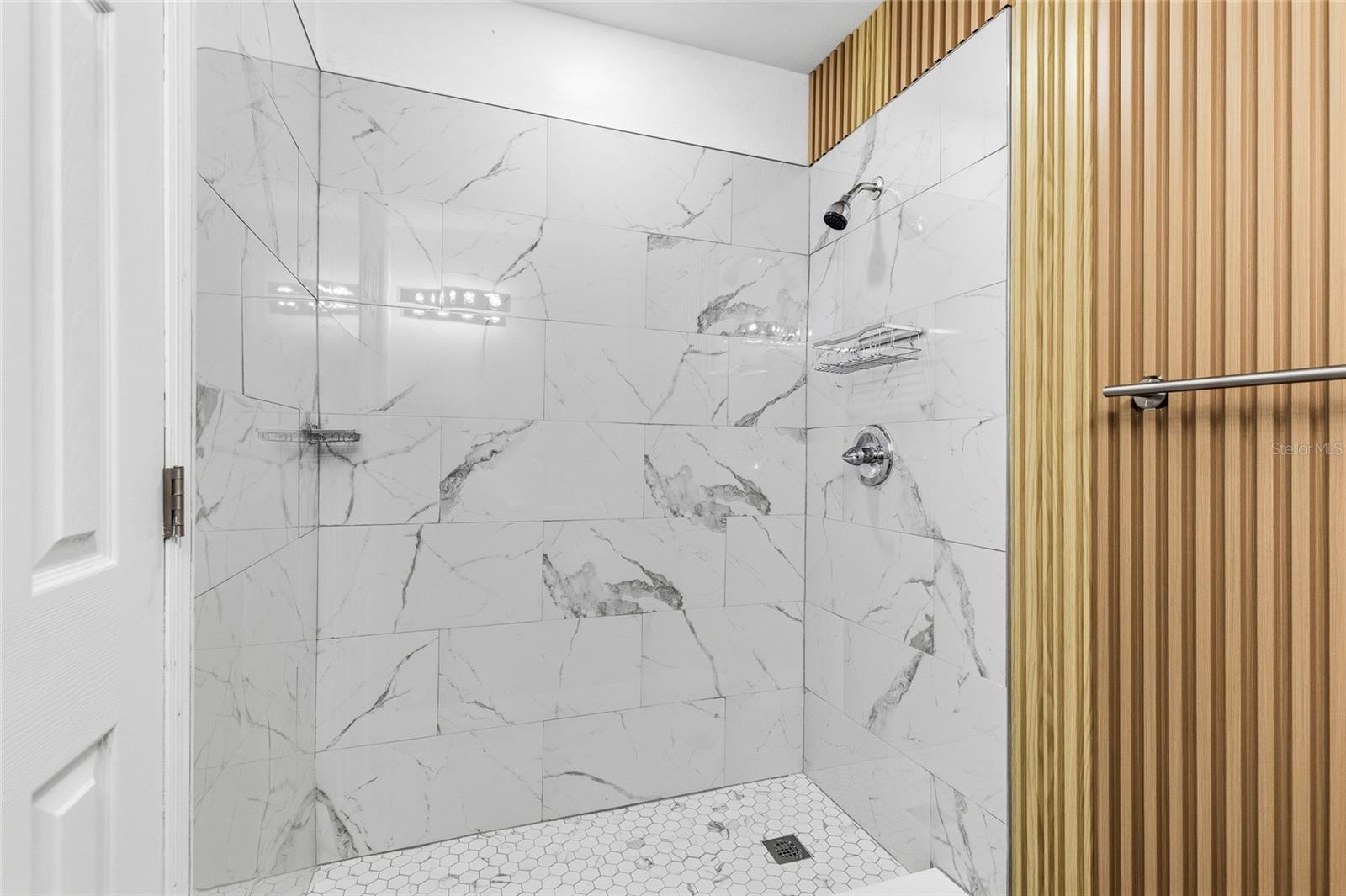 VALENCIA HILLS SUB - Residential