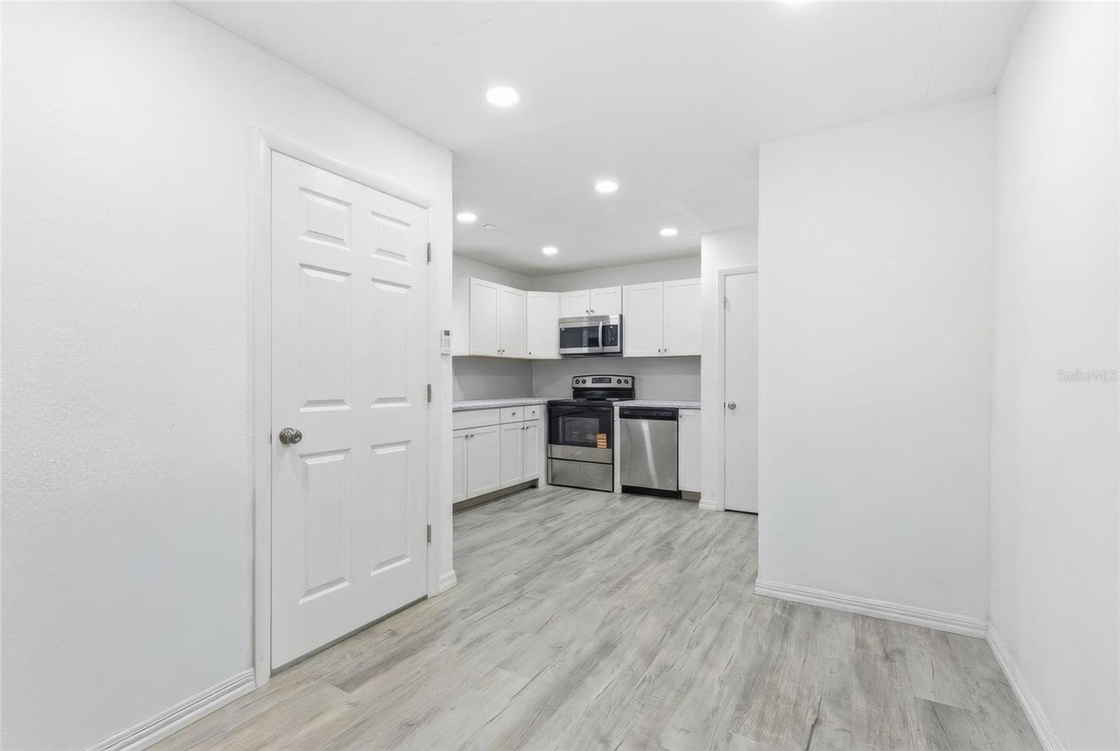 VALENCIA HILLS SUB - Residential