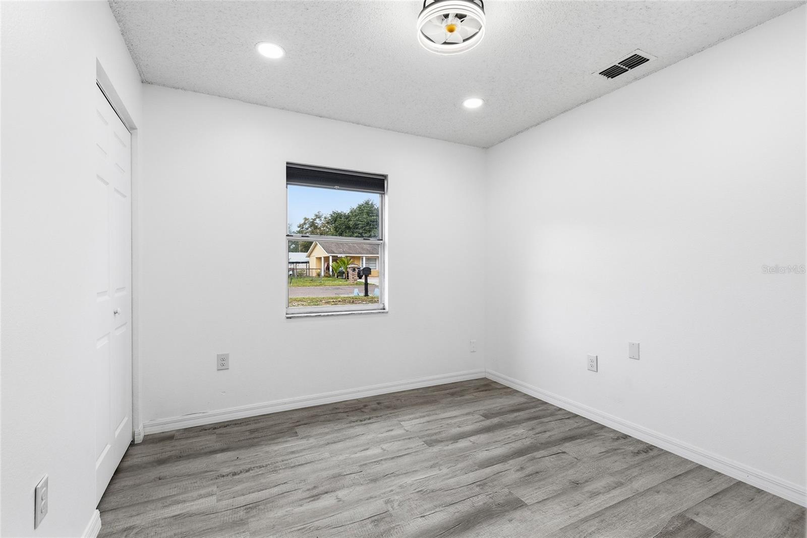 VALENCIA HILLS SUB - Residential