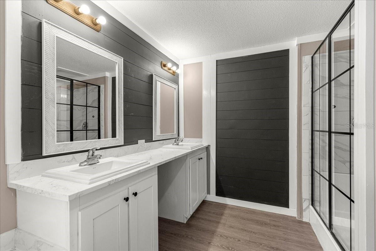 SOUTHGATE MOBILE MANOR - Residential