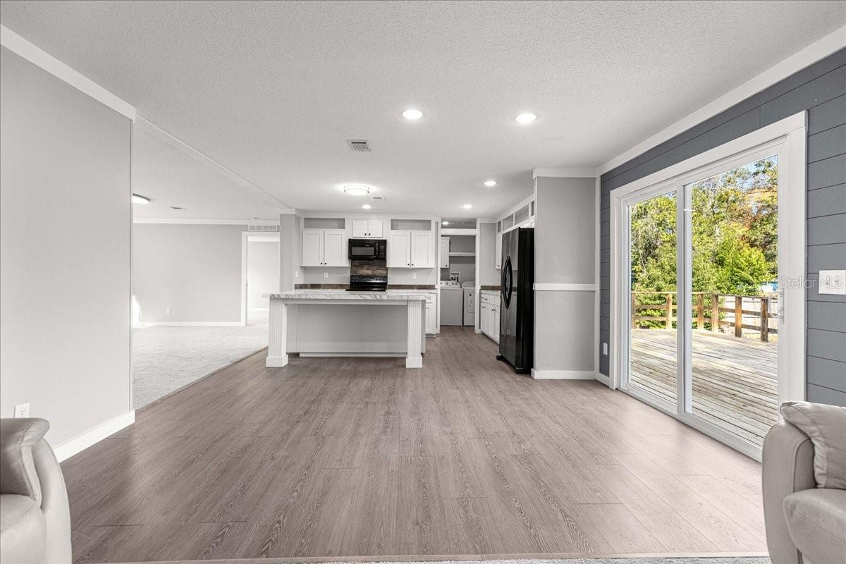 SOUTHGATE MOBILE MANOR - Residential