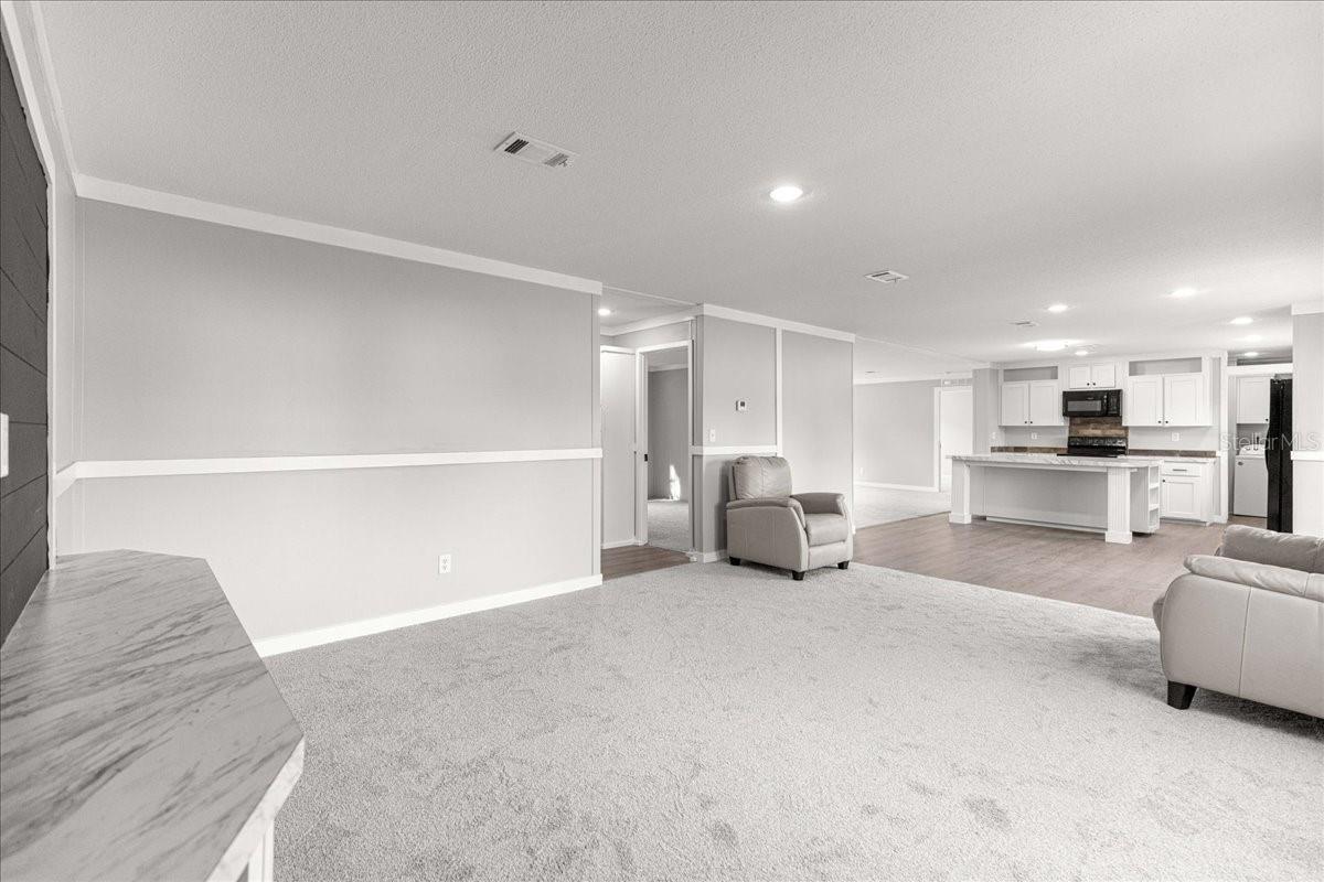 SOUTHGATE MOBILE MANOR - Residential