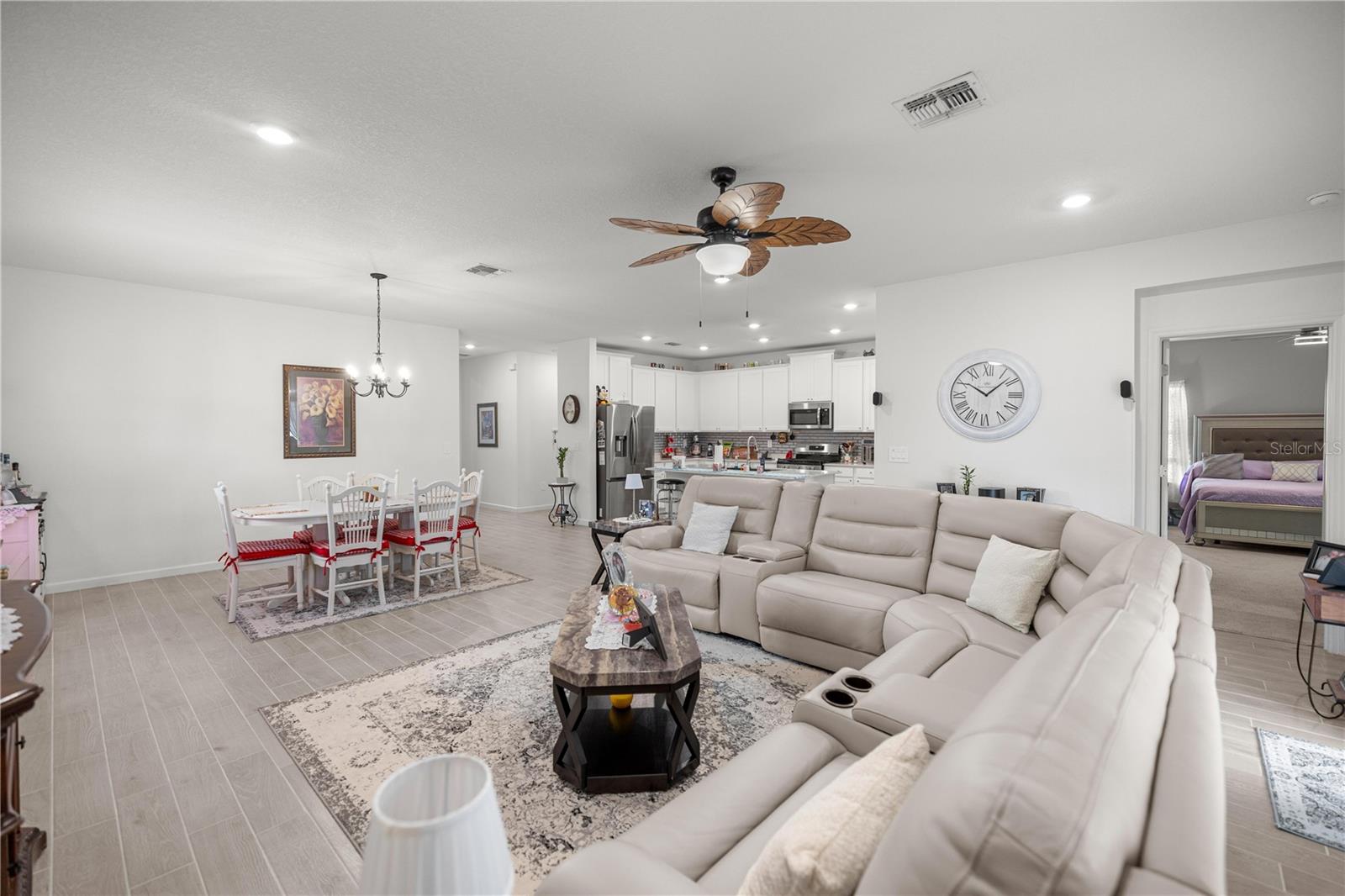 COUNTRY LANE ESTATES - Residential