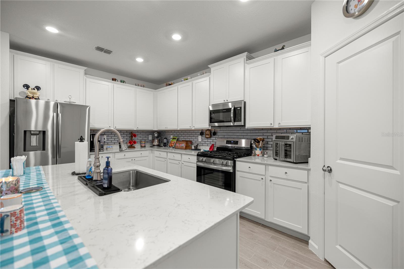 COUNTRY LANE ESTATES - Residential