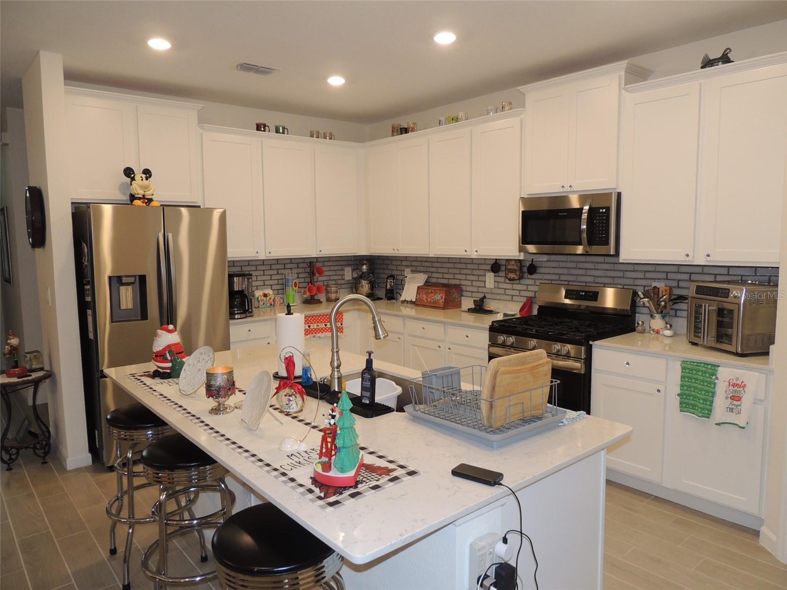 COUNTRY LANE ESTATES - Residential