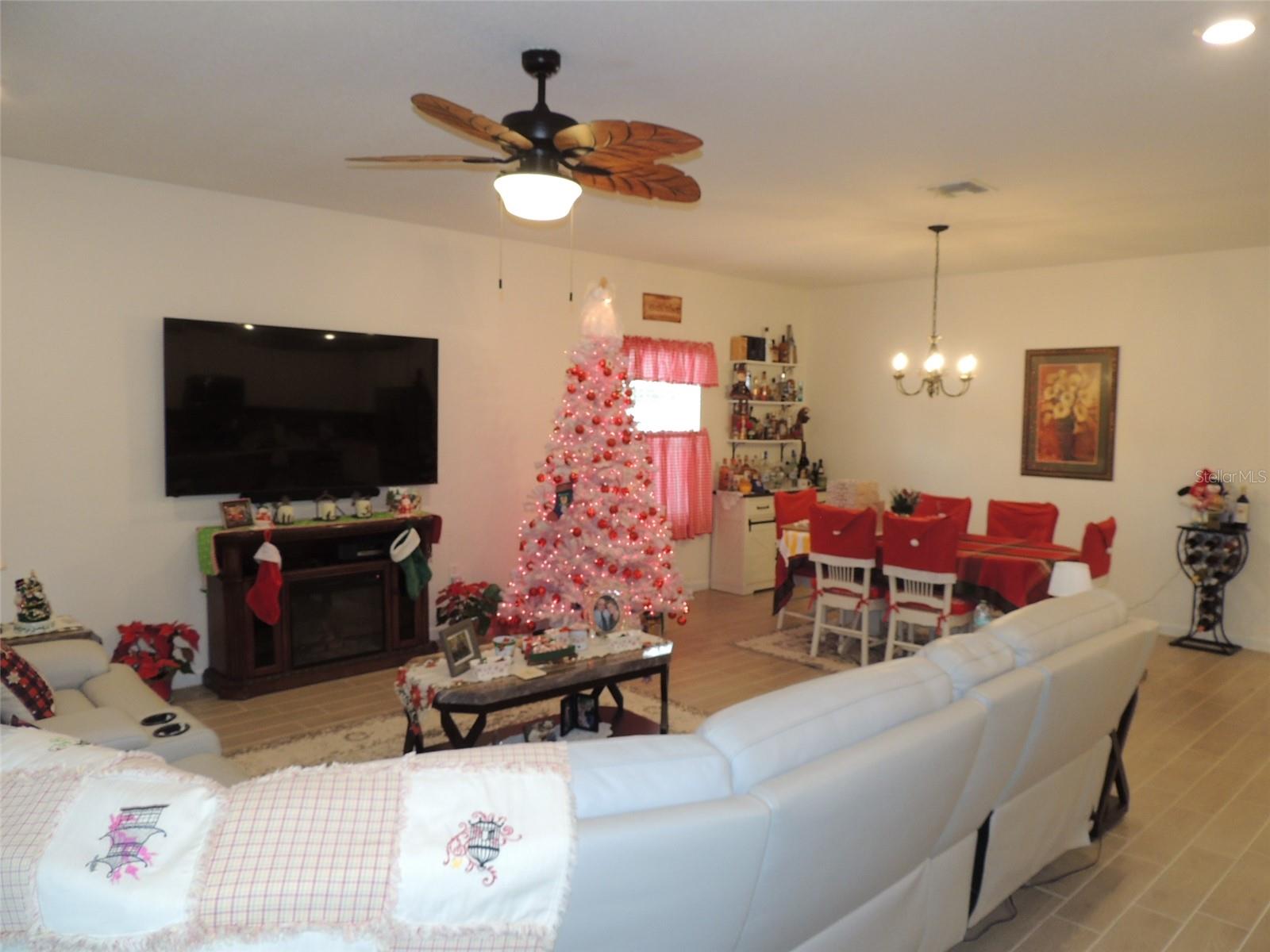 COUNTRY LANE ESTATES - Residential