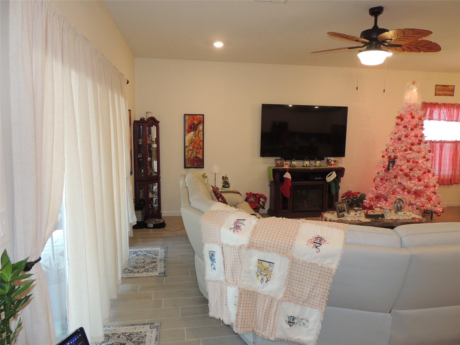 COUNTRY LANE ESTATES - Residential