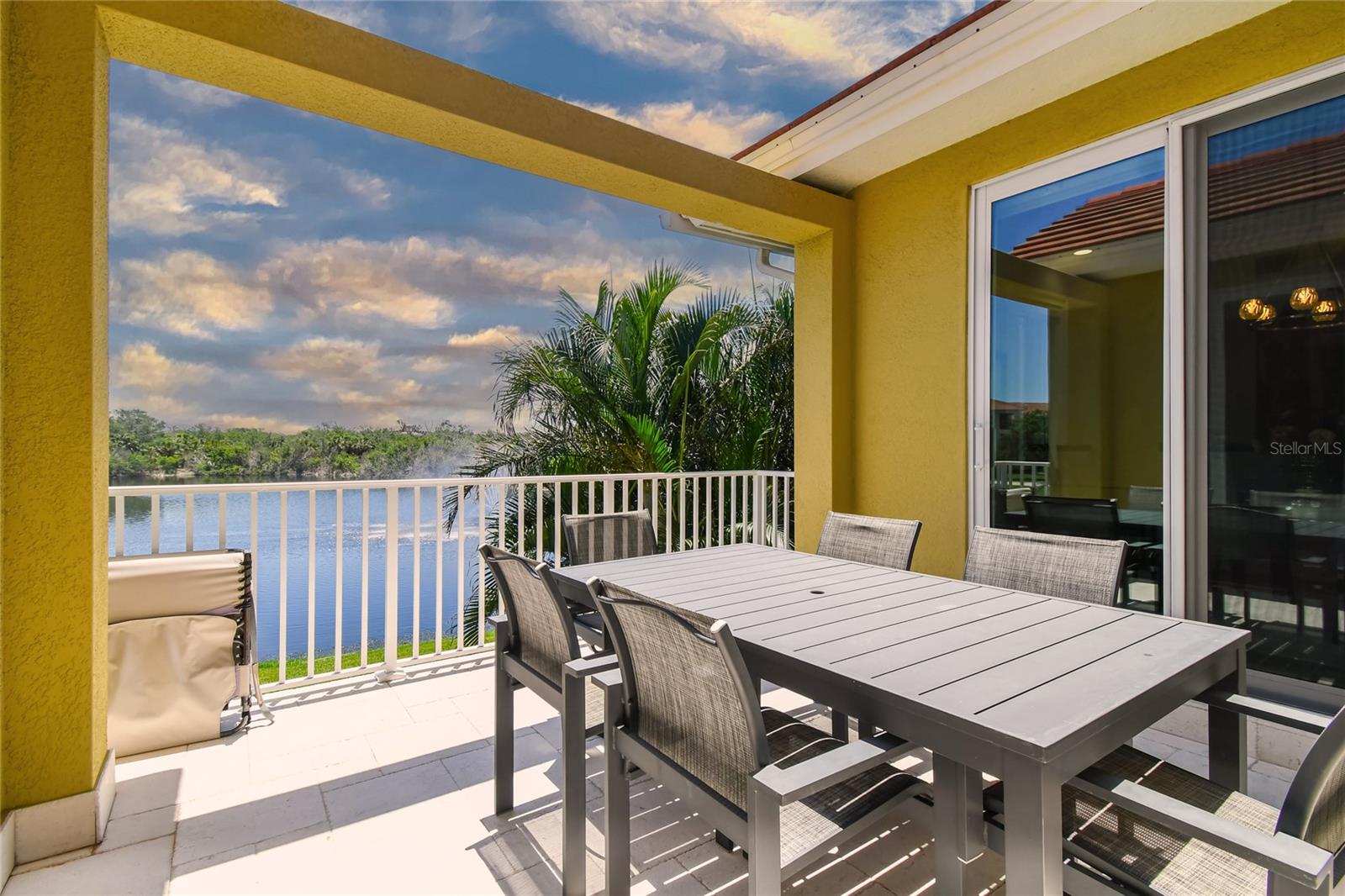 MARINA BAY GARDEN VILLAS - Residential