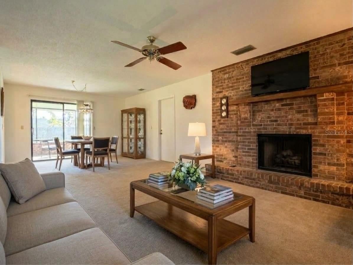 1225 VICTORY PALM DRIVE