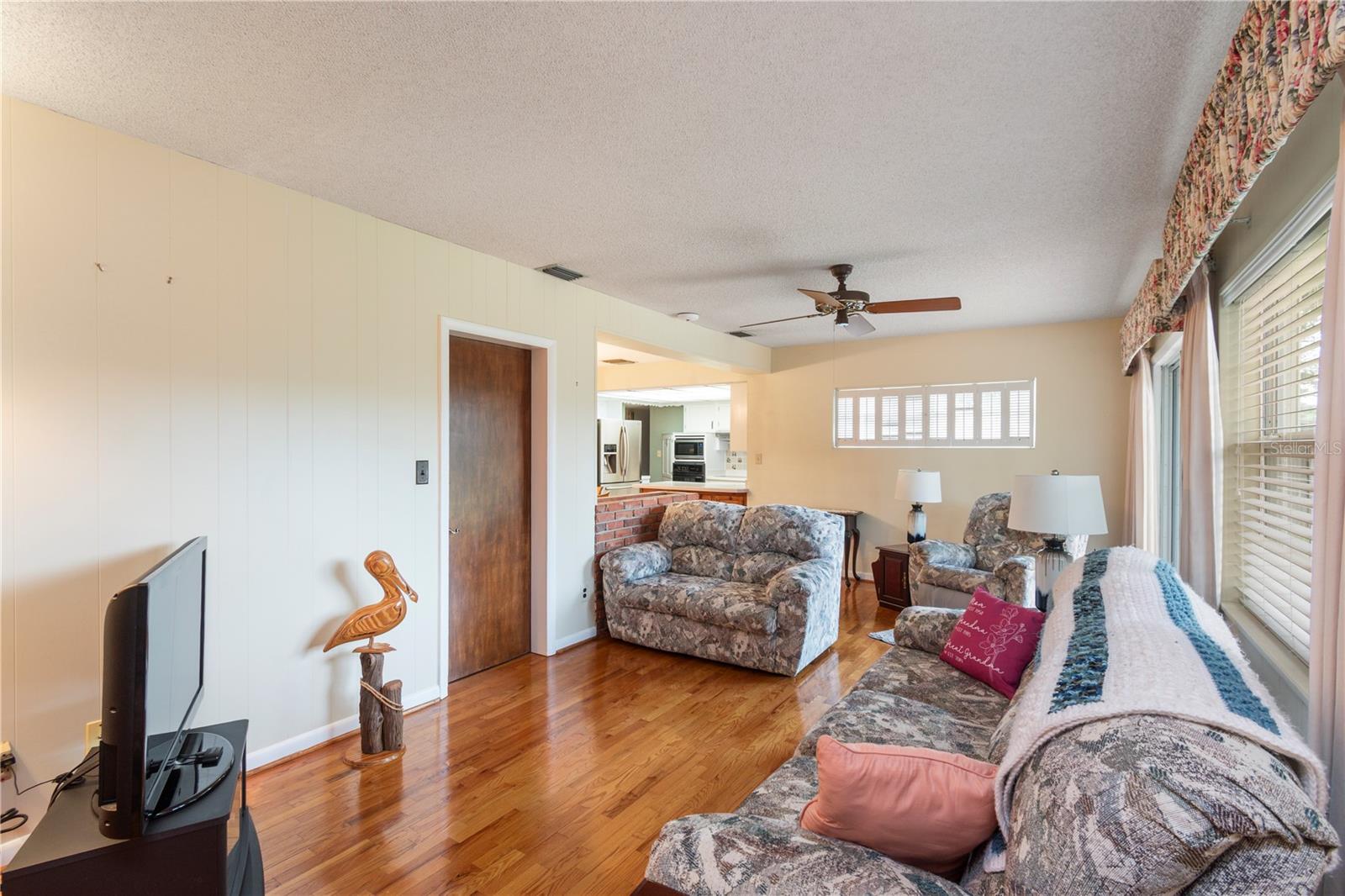 BASS LAKE MANOR - Residential