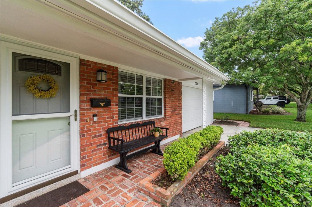 Photo of 2924 Gulf Drive, Orlando, FL 32806 (MLS # O6407593)