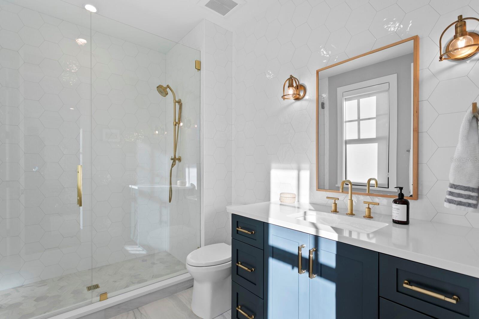 SUNSET PARK ISLES UNIT 2 - Residential