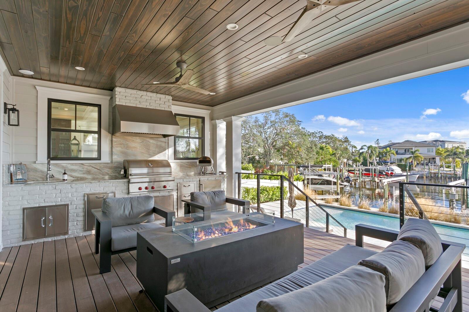 SUNSET PARK ISLES UNIT 2 - Residential