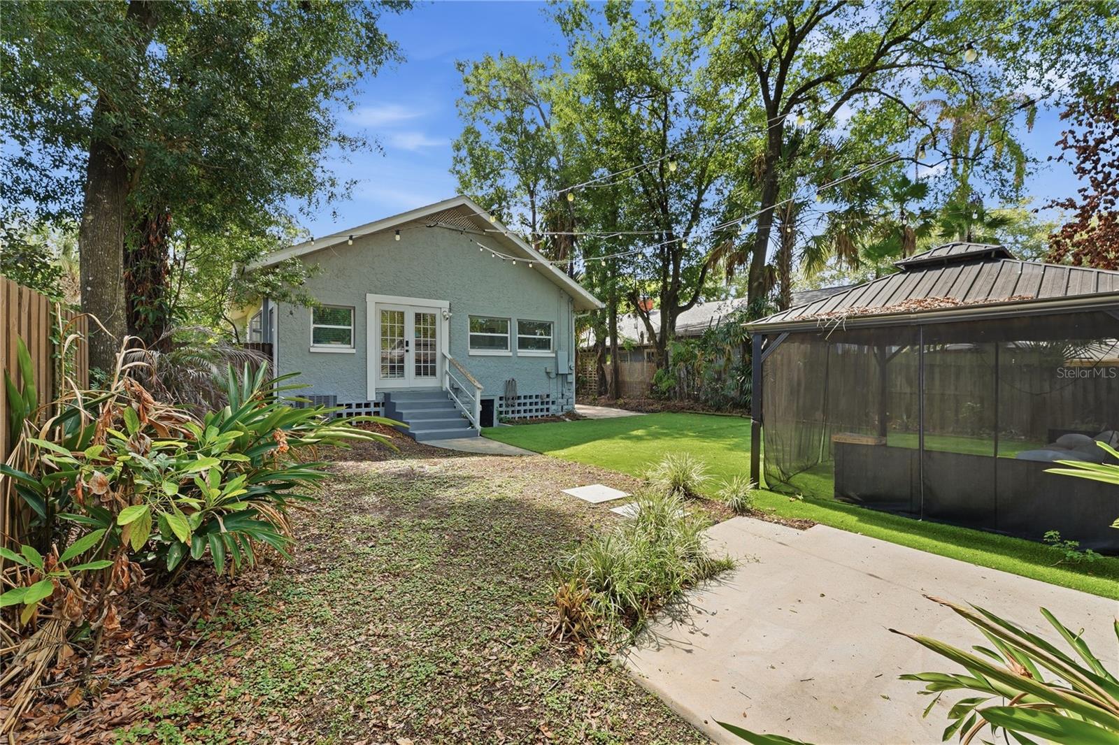 C H BROWNS ADD - Residential