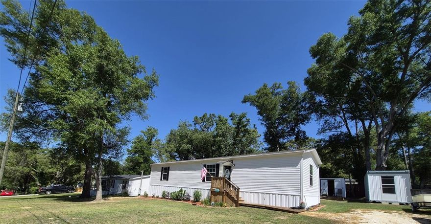 Almost new 2024 manufactured home situated on a spacious 0.23 acre lot in Inverness! This well-designed 2 bedroom, 2 bath home (approximately 960 sq. ft.) offers a functional split floor plan with an open concept living, dining and kitchen area that is perfect for comfortable everyday living.
The home features modern finishes, energy-efficient systems and a bright interior with great natural light. Enjoy the convenience of a newly installed home (2024 setup) with updated systems throughout, giving peace of mind for years to come.
Outside the property provides plenty of space for parking, storage, or future additions, 2 storage sheds are already in place, and the lot offers flexibility with no HOA restrictions.
Located on a paved road in a quiet area, yet just a short drive to shopping, dining and all that Inverness has to offer.