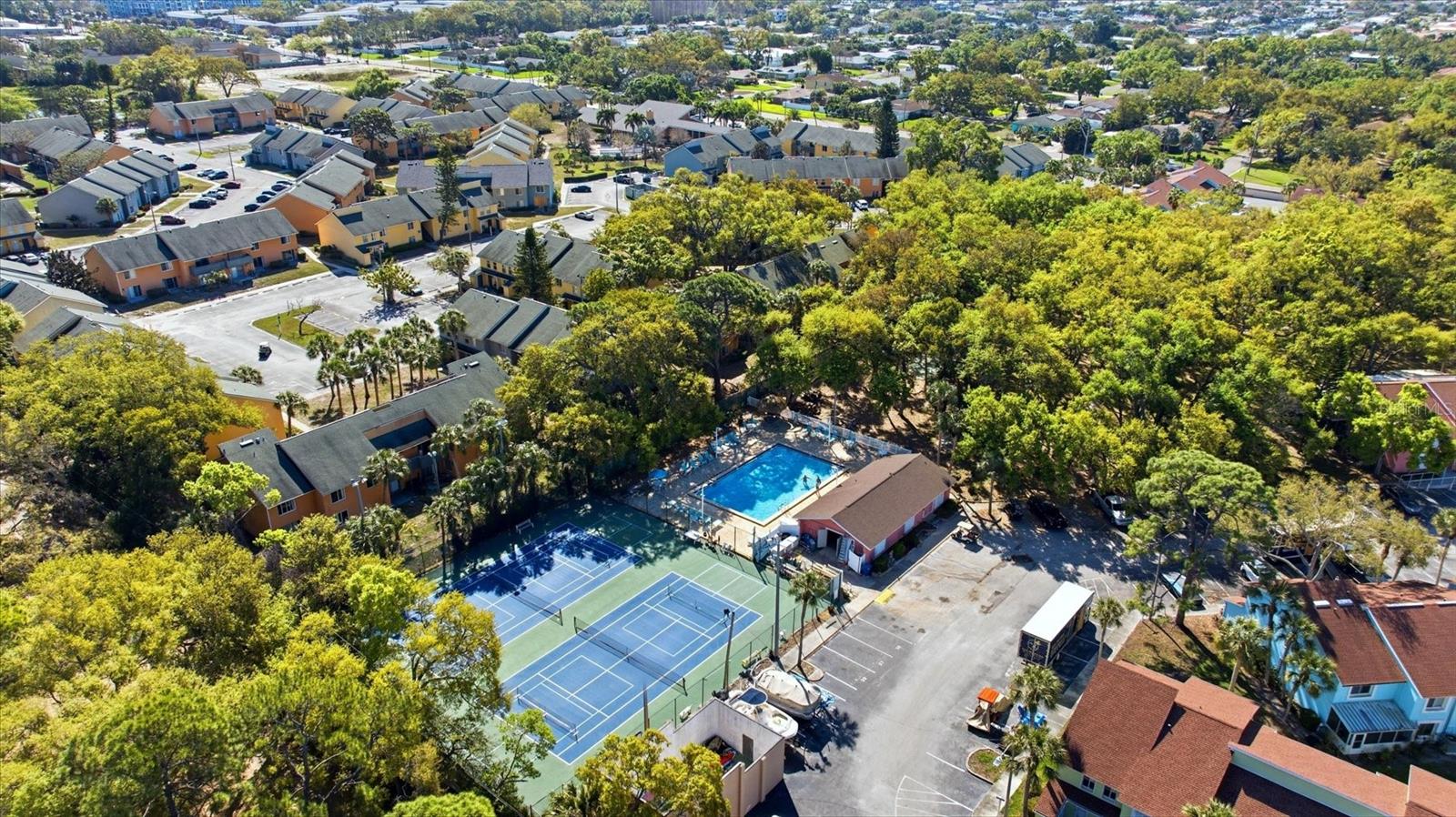 BERMUDA BAY BEACH CONDO - Residential