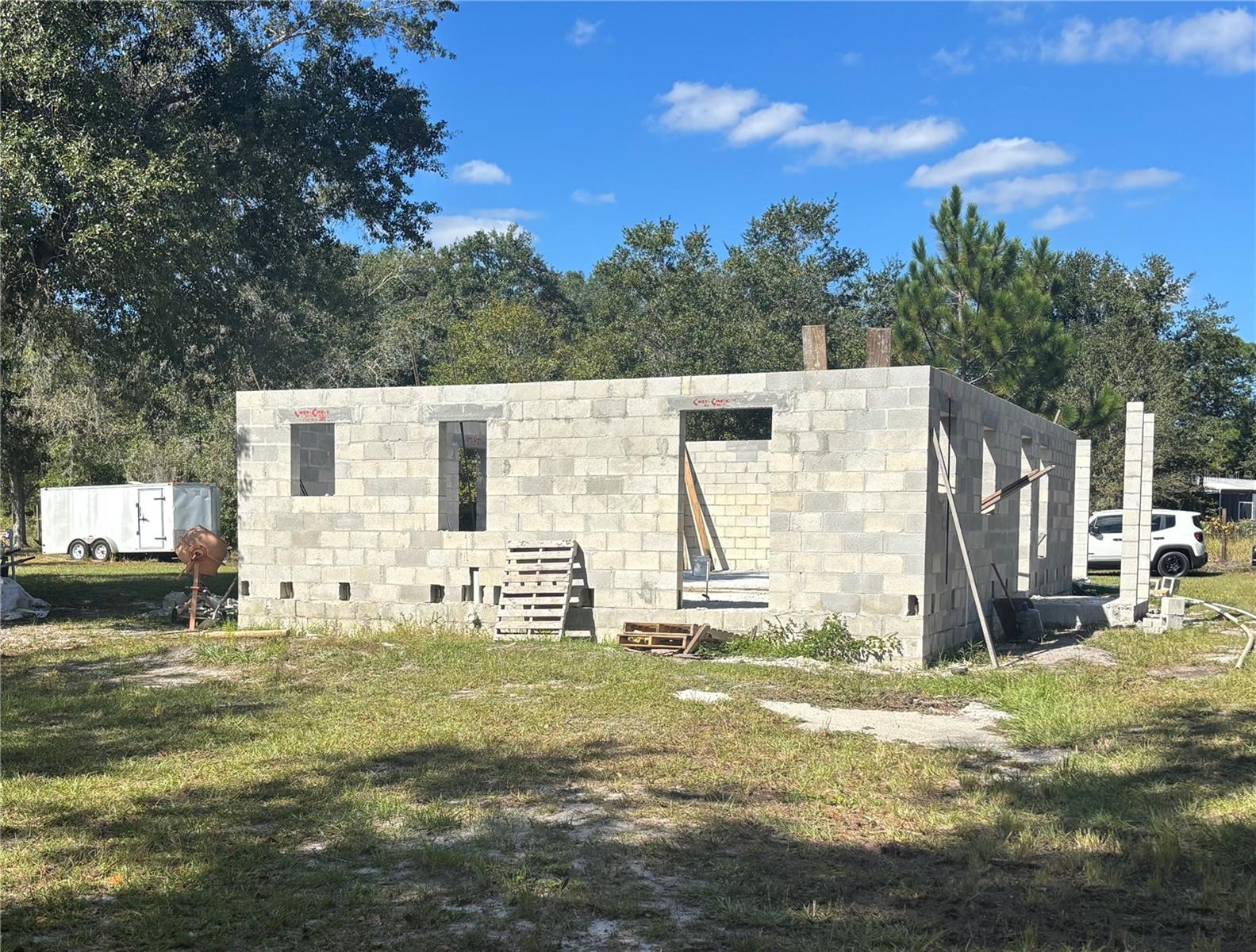 WOODS RANCHING & FARMING TR - Land