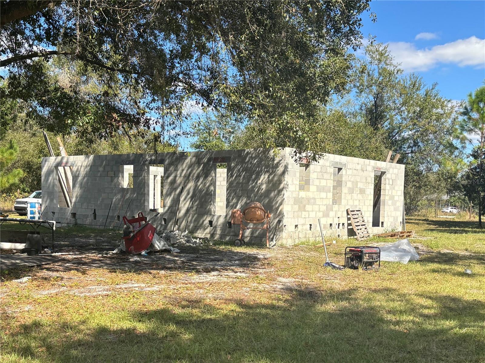 WOODS RANCHING & FARMING TR - Land