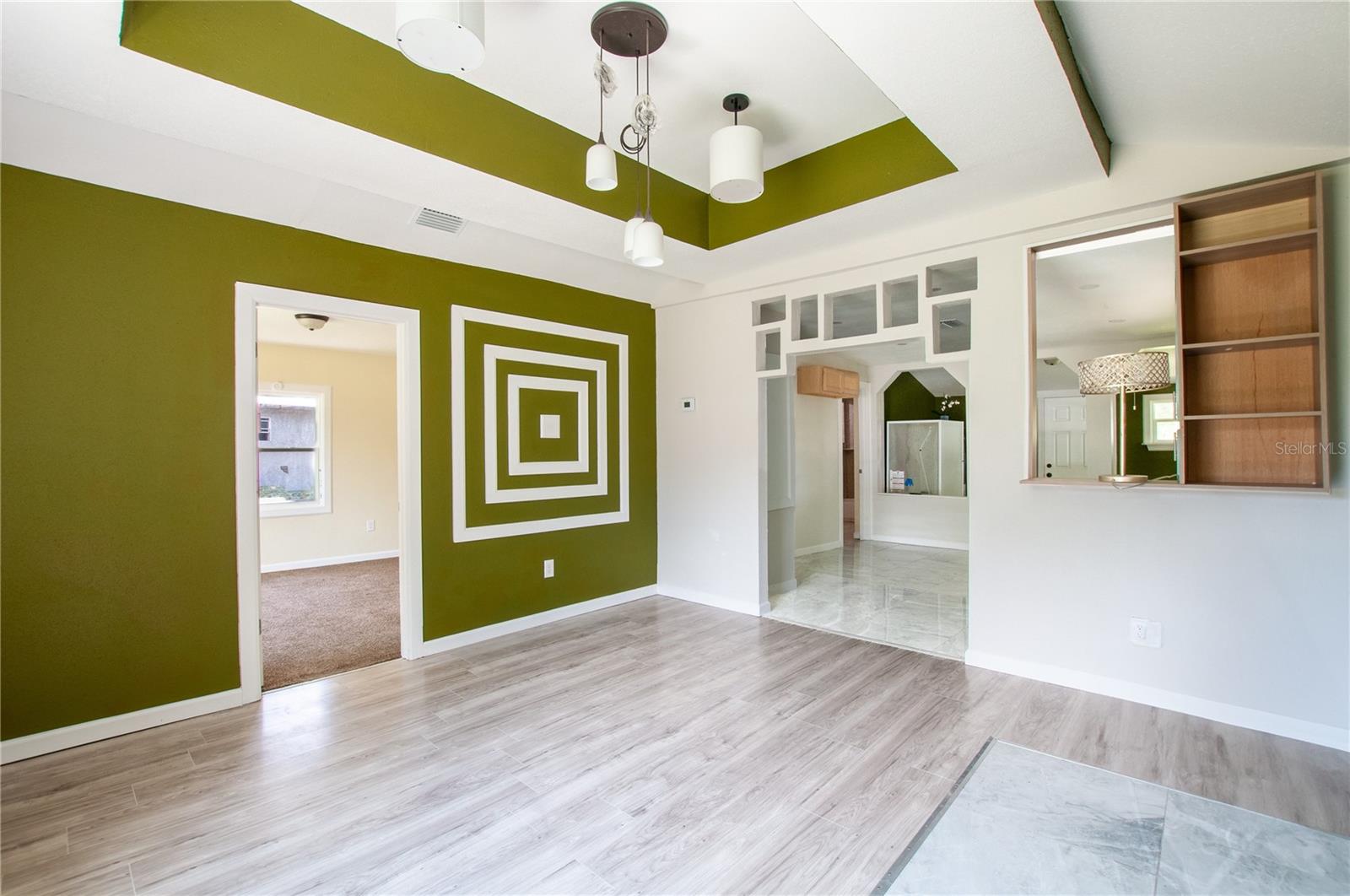 H L & Z S HOLLINGSWORTH ADD - Residential