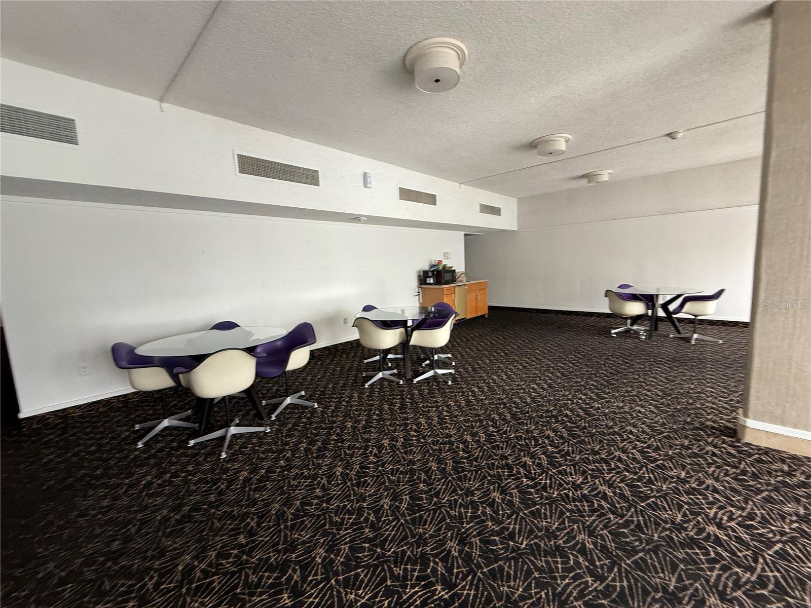 THE PINNACLE APTS A CONDO - Residential Lease