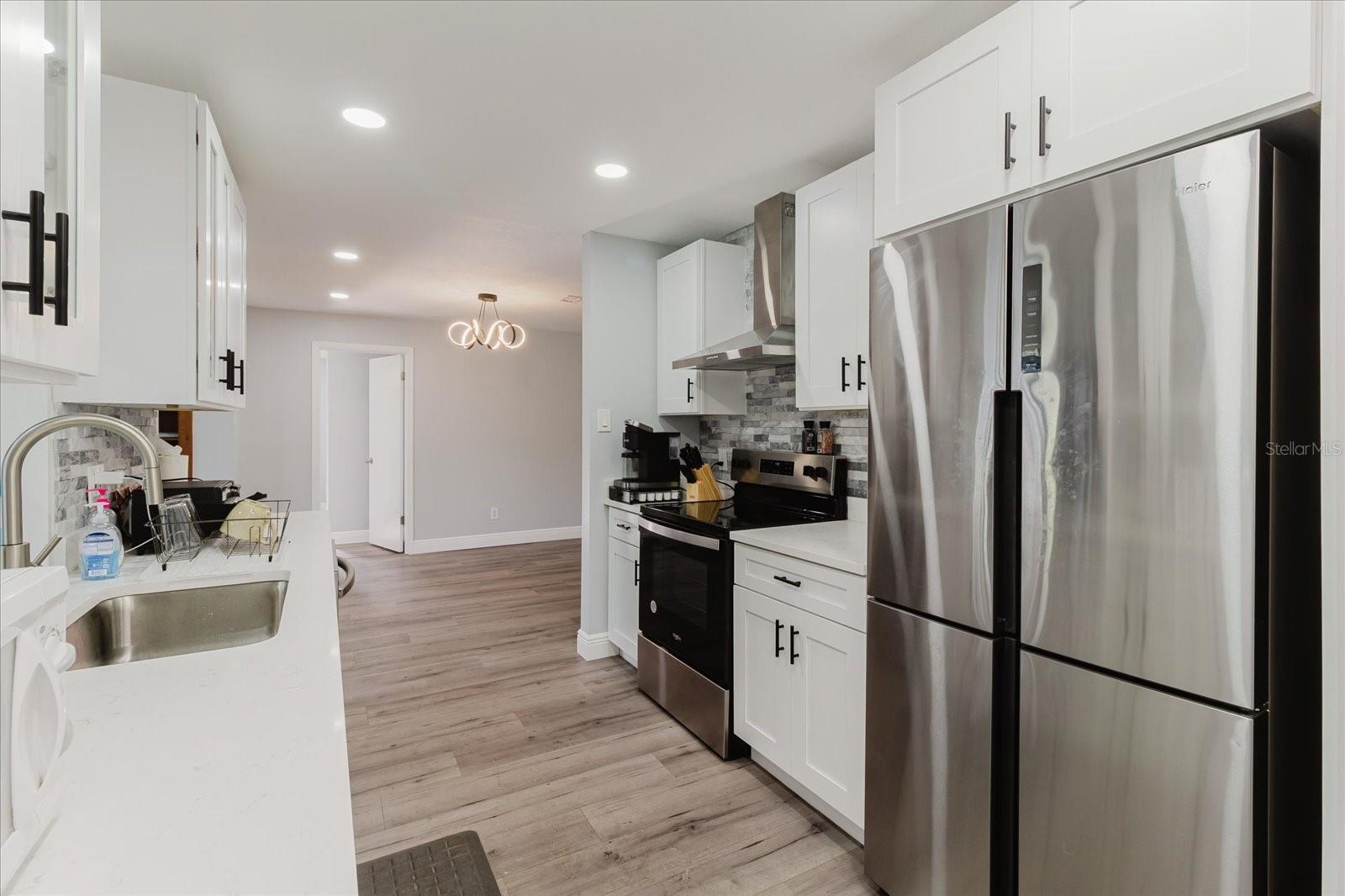 HARBOR PALMS-UNIT THREE - Residential