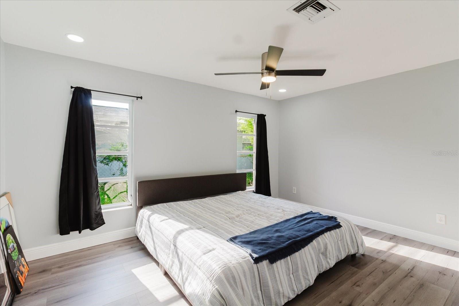 HARBOR PALMS-UNIT THREE - Residential