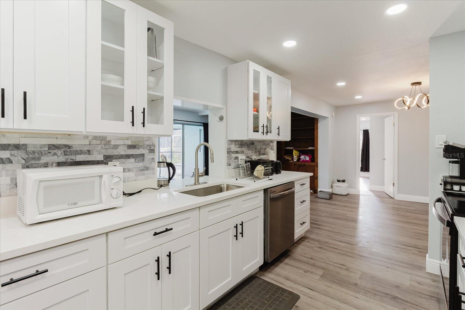 HARBOR PALMS-UNIT THREE - Residential