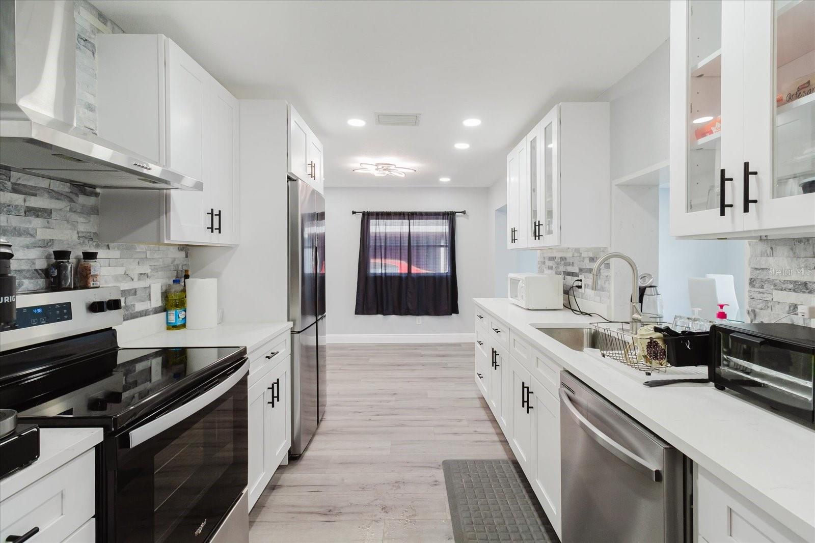 HARBOR PALMS-UNIT THREE - Residential