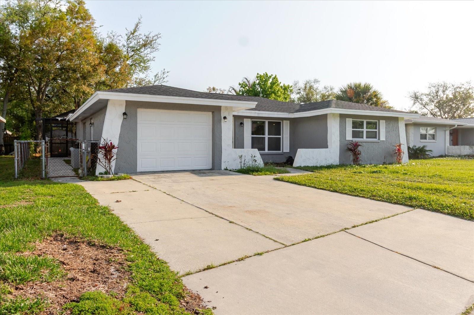 HARBOR PALMS-UNIT THREE - Residential