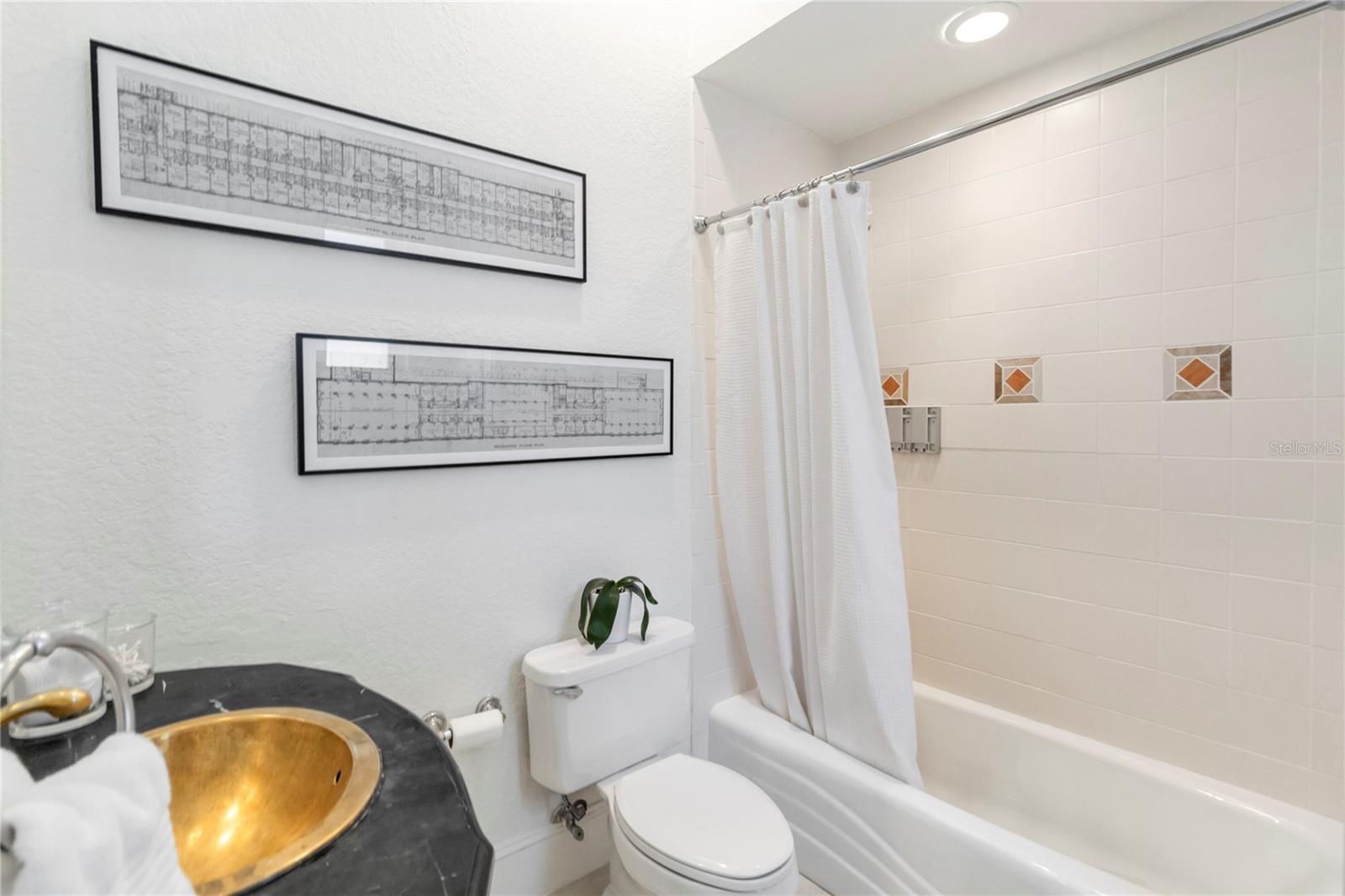 SWEETWATER COUNTRY CLUB SEC D - Residential