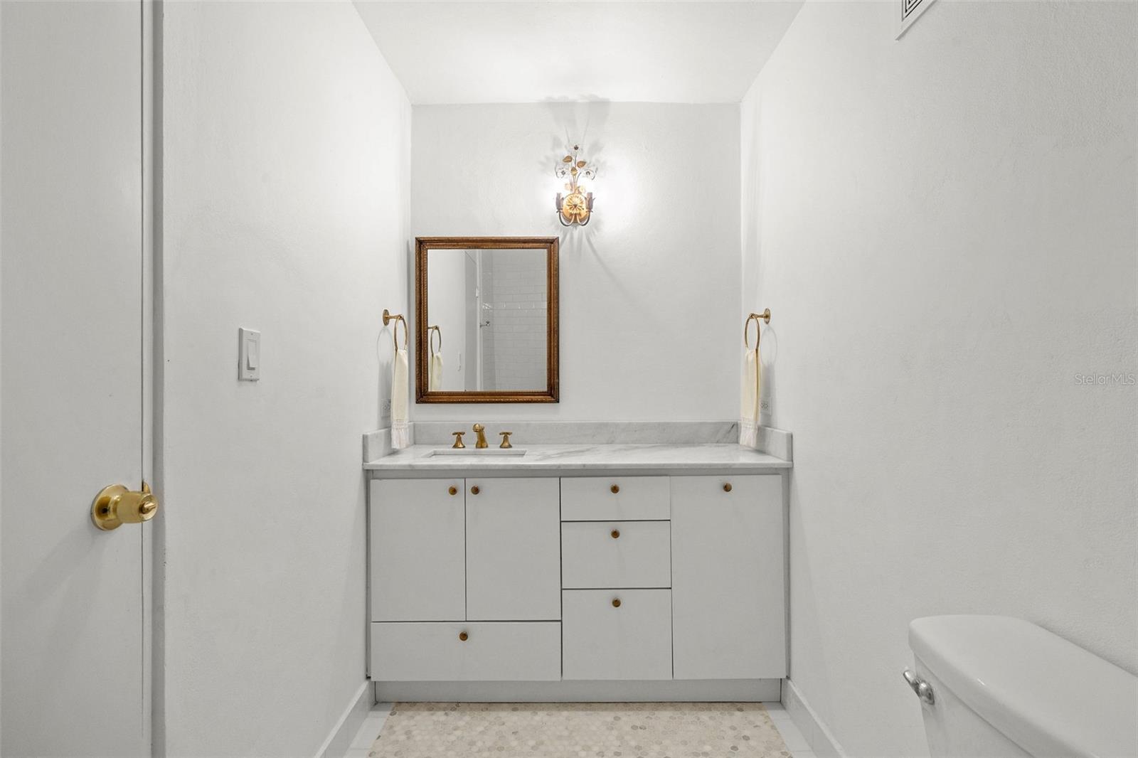 VILLA FRANCA - Residential Lease