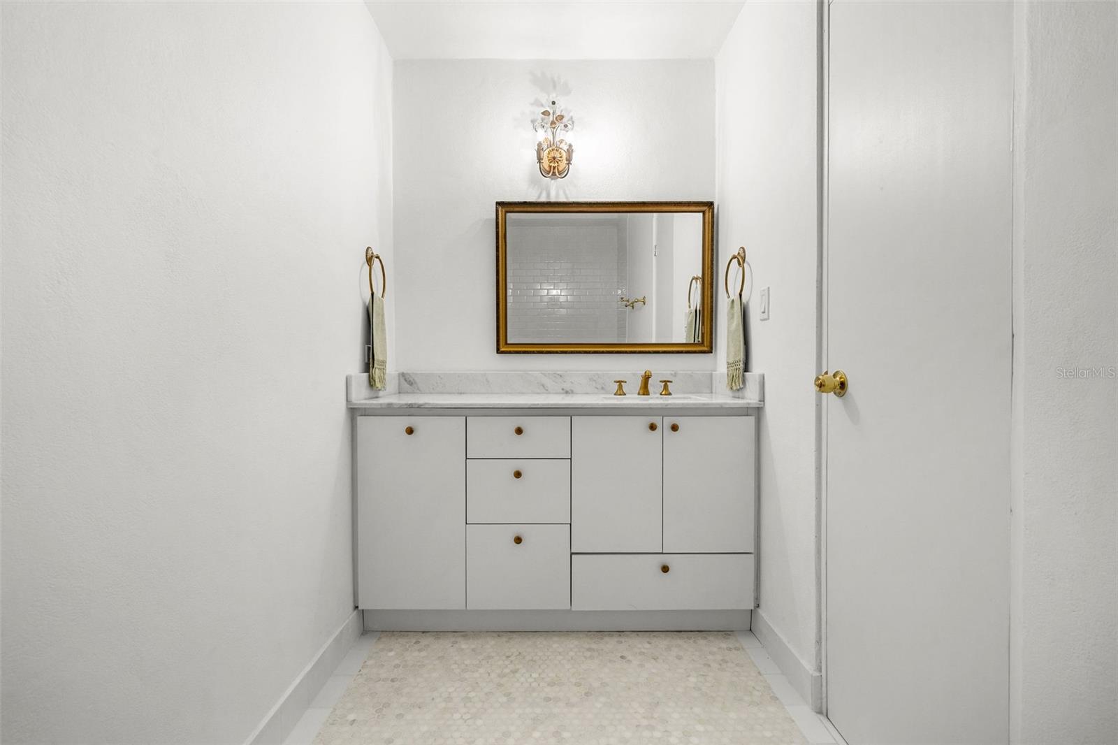 VILLA FRANCA - Residential Lease