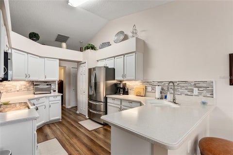 Tiny photo for 25233 Lost Oak Circle, Leesburg, FL 34748 (MLS # O6450760)
