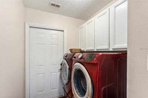 Tiny photo for 25233 Lost Oak Circle, Leesburg, FL 34748 (MLS # O6450760)