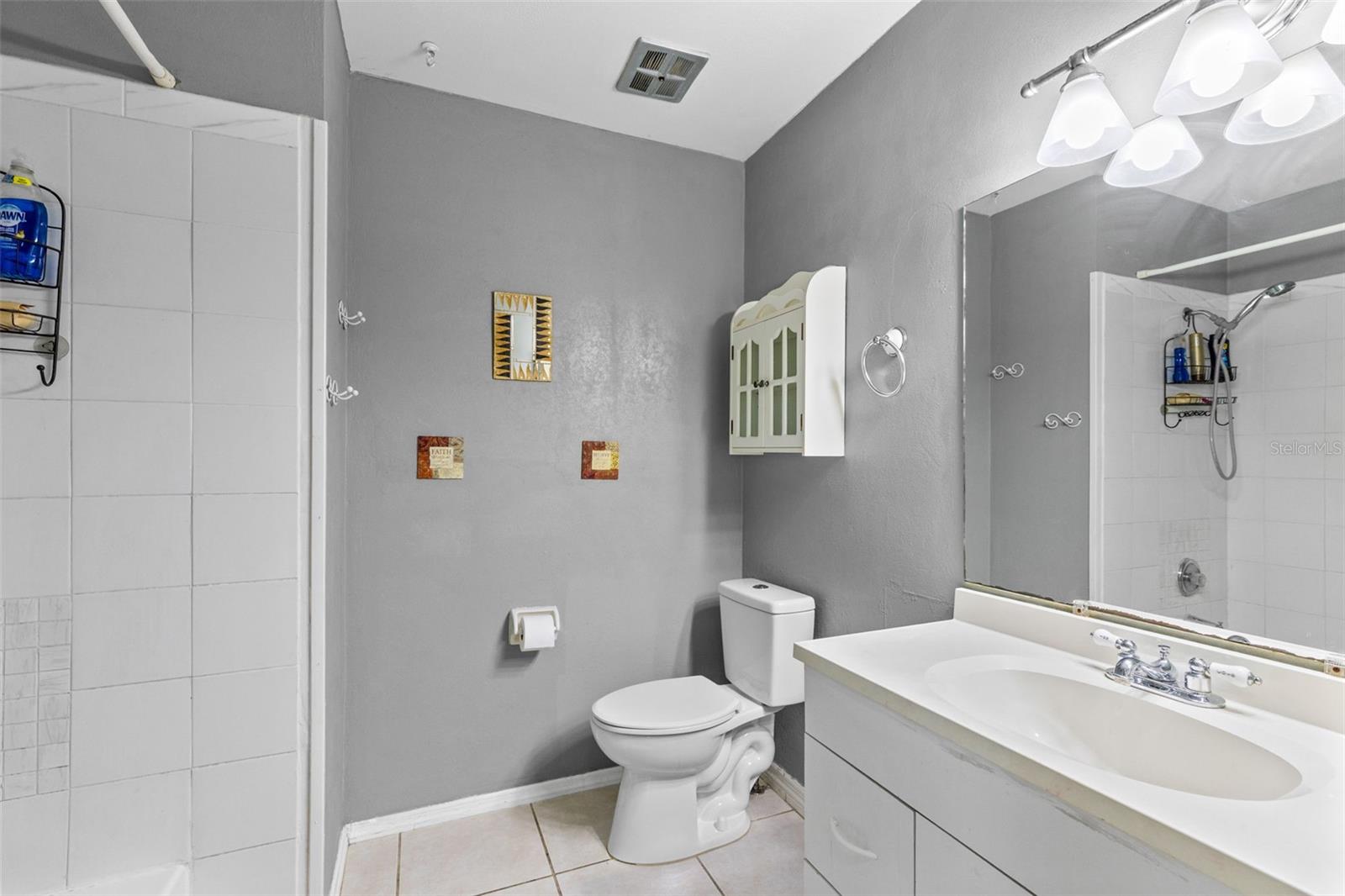 TEALWOOD COVE FIRST ADD - Residential