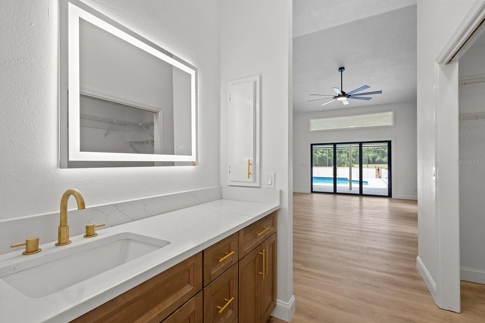 CYPRESS RUN - Residential