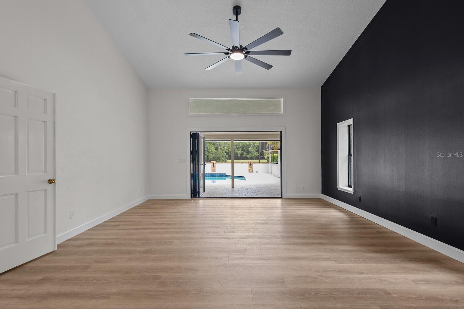 CYPRESS RUN - Residential